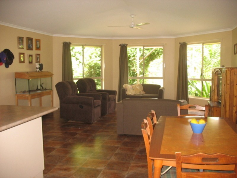 7 Delaney Court, Childers QLD 4660