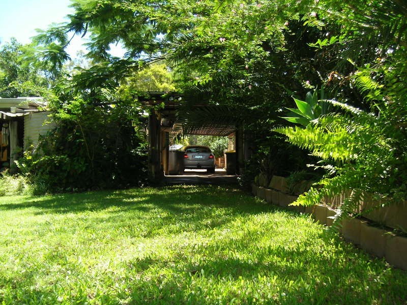 18 Anderson Street, Apple Tree Creek QLD 4660
