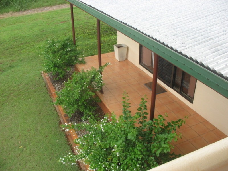 2 Hinkler Street, Childers QLD 4660