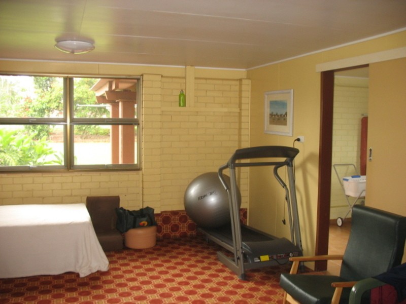 2 Hinkler Street, Childers QLD 4660