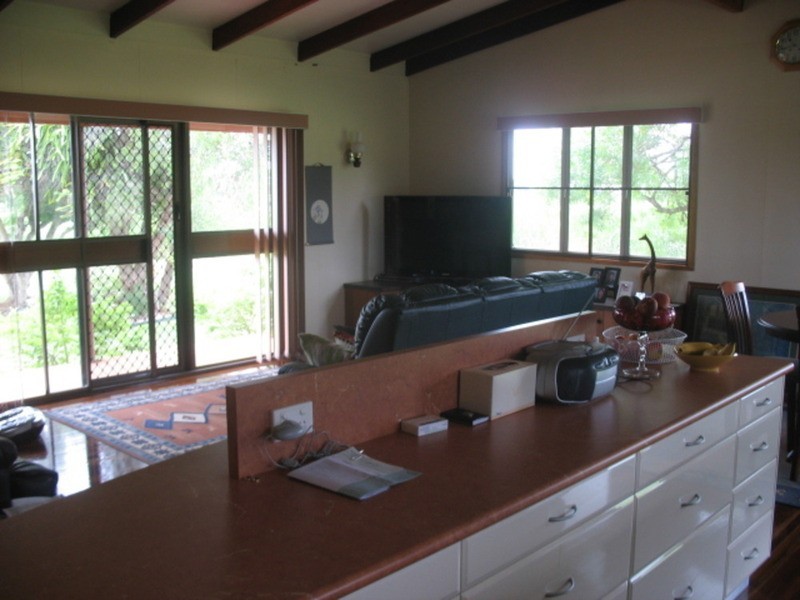 2 Hinkler Street, Childers QLD 4660