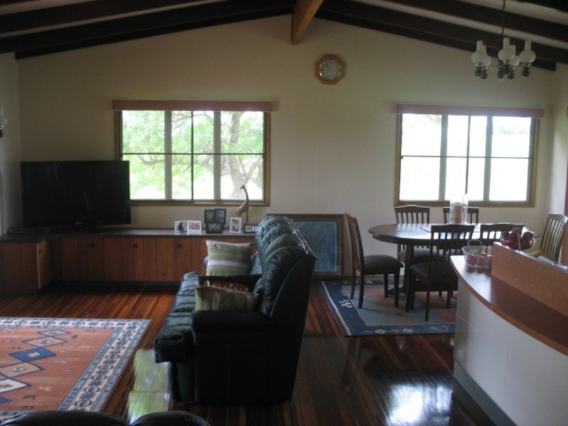 2 Hinkler Street, Childers QLD 4660