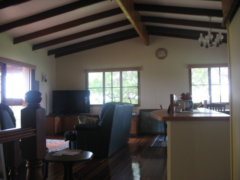 2 Hinkler Street, Childers QLD 4660