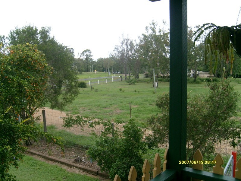 16 Little Main Street, Dallarnil QLD 4621