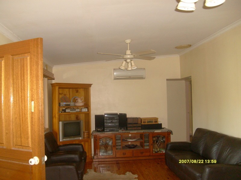 16 Little Main Street, Dallarnil QLD 4621