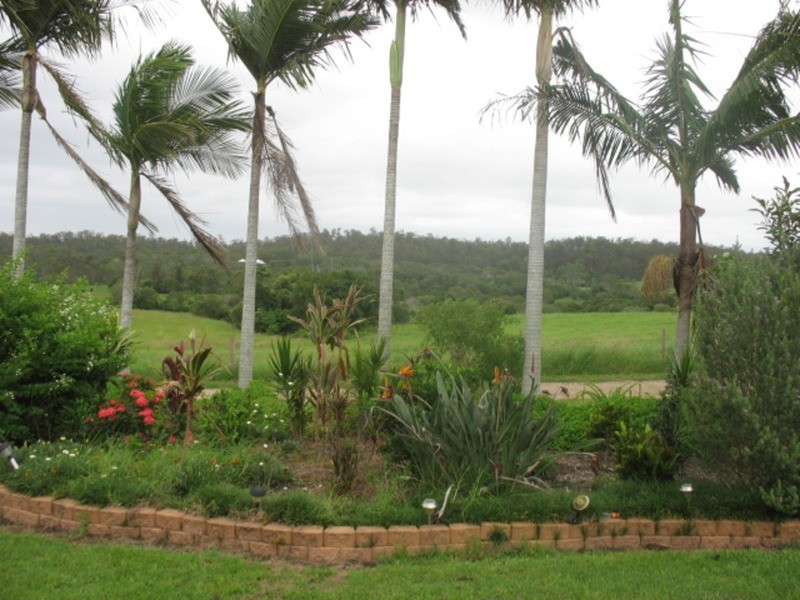 57 River Road, Bungadoo QLD 4671