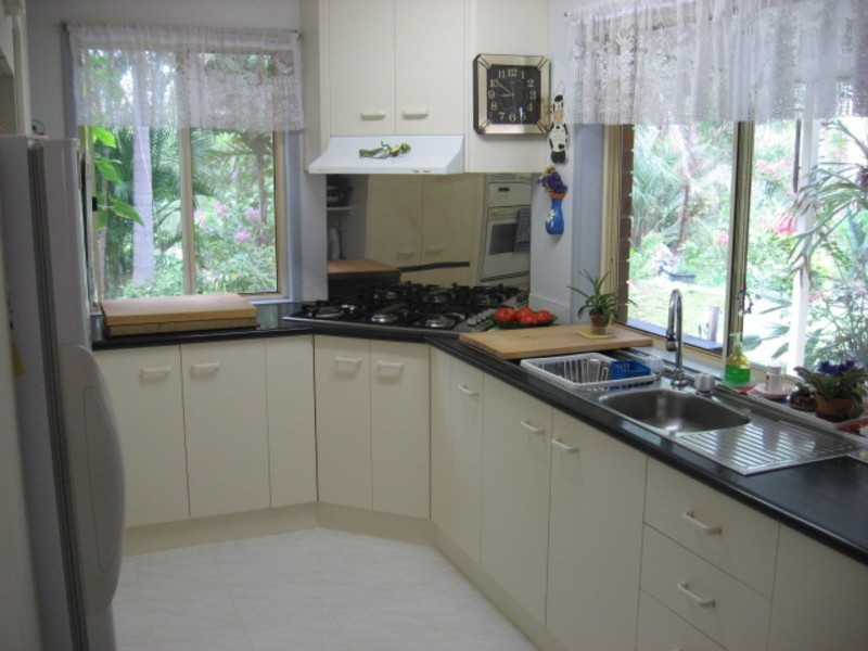 278 Rainbows Road, Childers QLD 4660