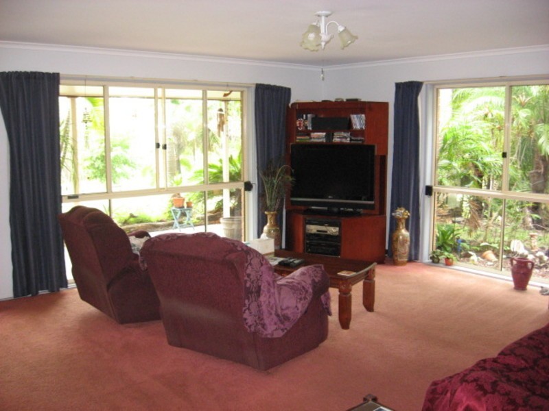 278 Rainbows Road, Childers QLD 4660