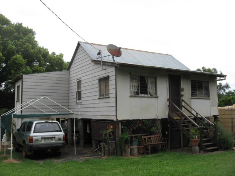 204 Station Road, Doolbi QLD 4660