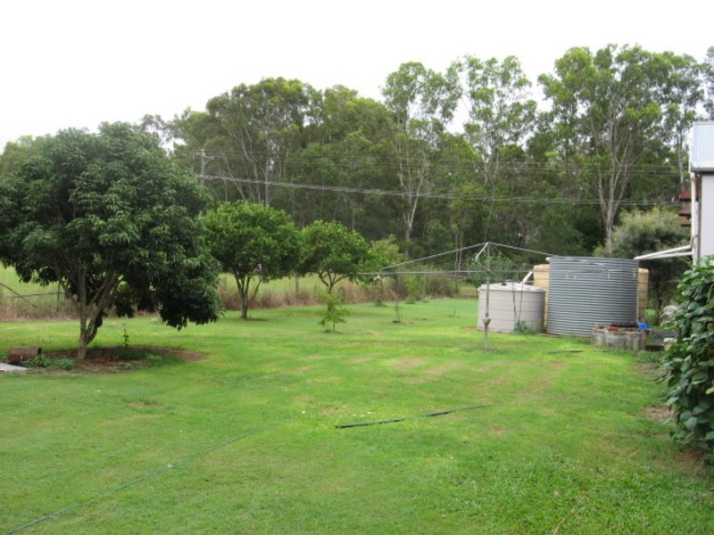 204 Station Road, Doolbi QLD 4660