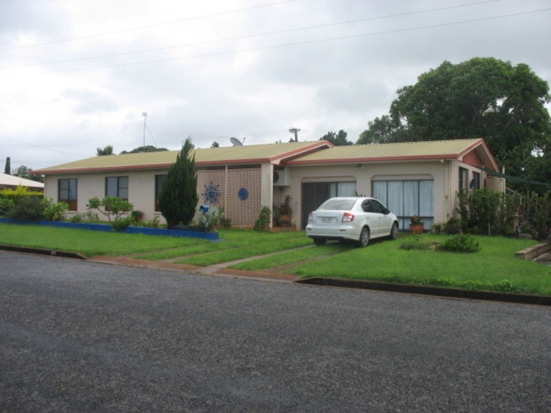 3 Thompson Road, Childers QLD 4660