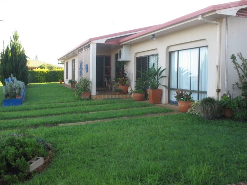 3 Thompson Road, Childers QLD 4660