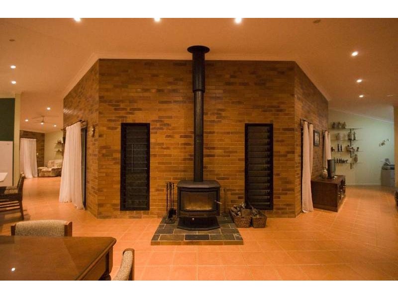 133 Cooks Road, Childers QLD 4660