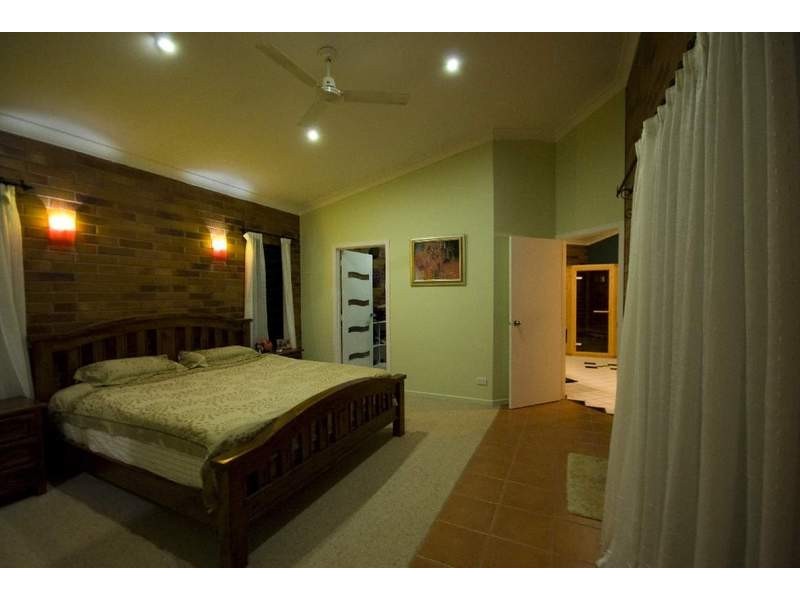 133 Cooks Road, Childers QLD 4660