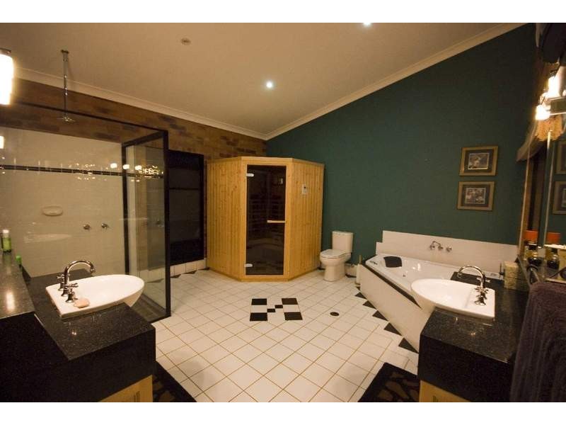 133 Cooks Road, Childers QLD 4660