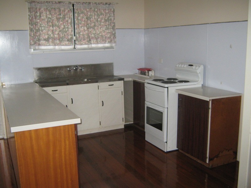 17 Queen Street, Dallarnil QLD 4621