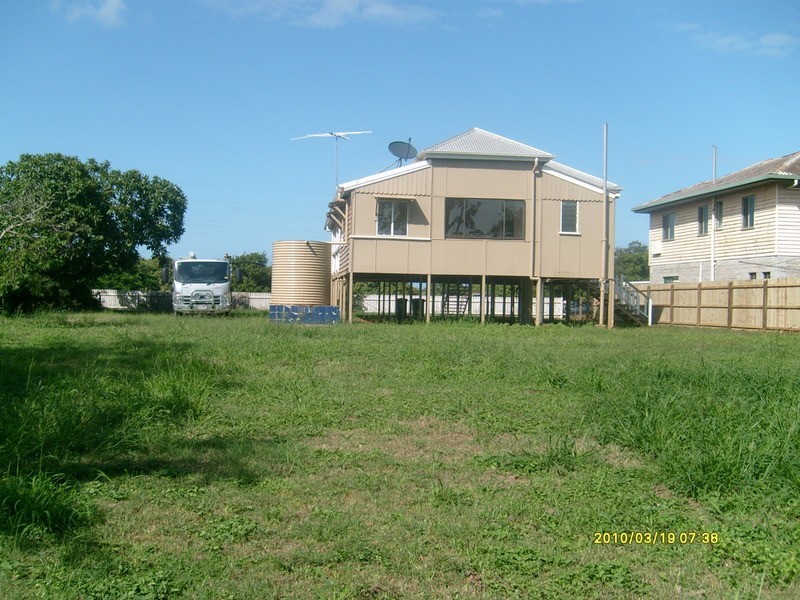 25  Churchill Street, Childers QLD 4660