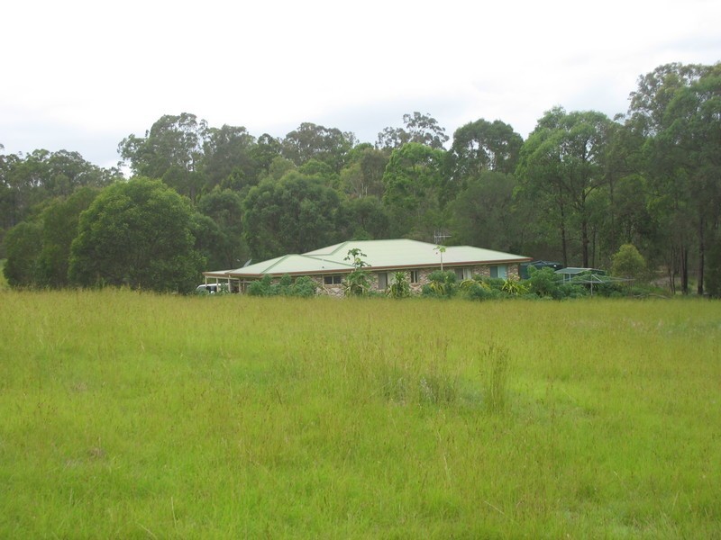 220 Rainbows Road, Childers QLD 4660