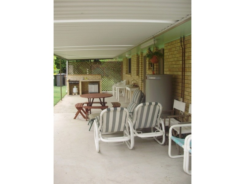 18 Banksia Court, Woodgate QLD 4660