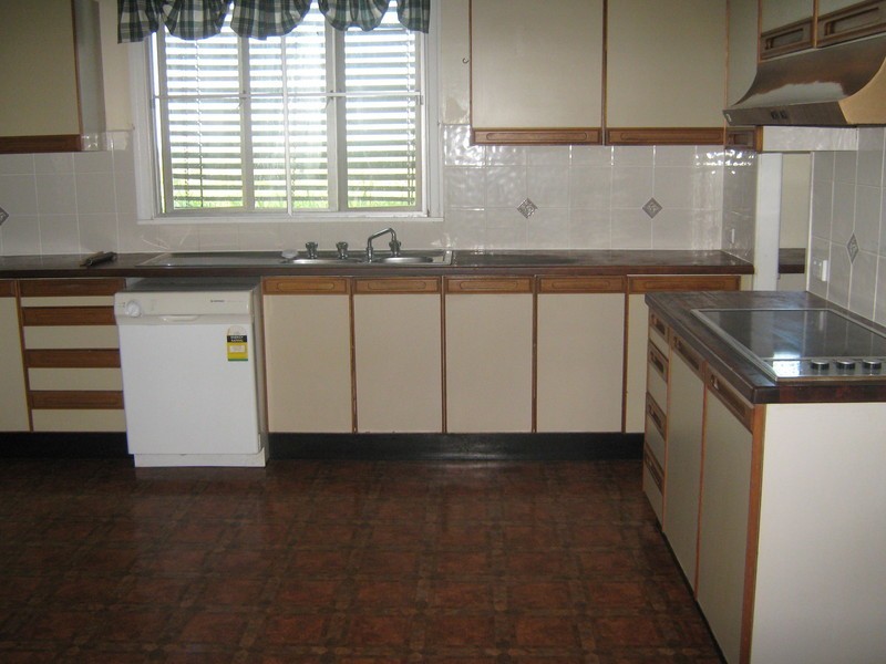 27 Claytons Road, Cordalba QLD 4660