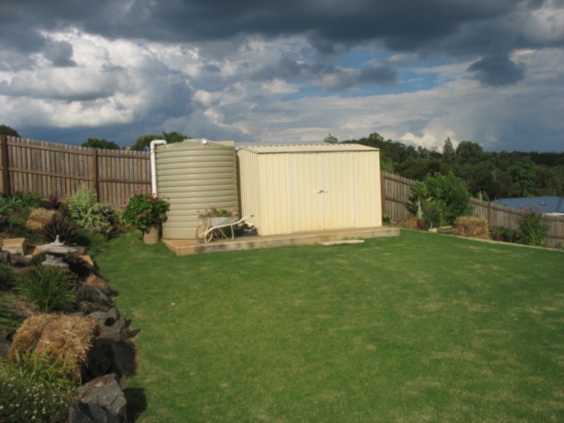5 Well Line Street, Childers QLD 4660