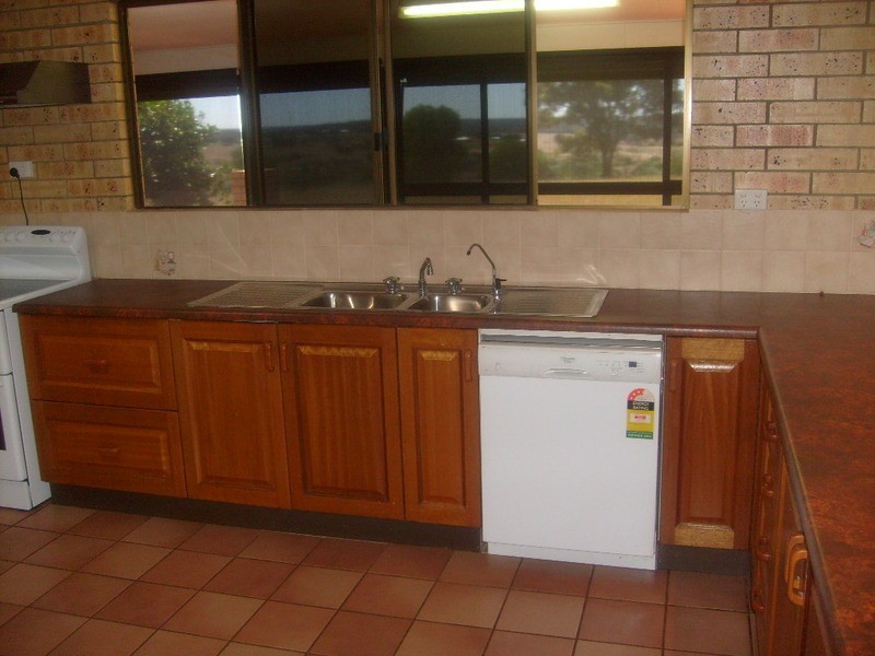 20 Old Creek Road, Childers QLD 4660