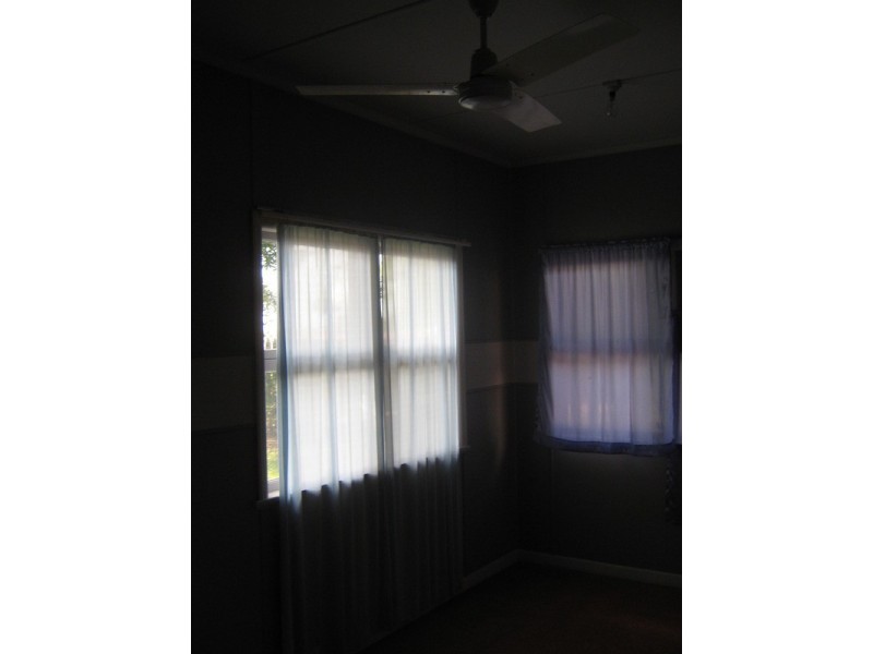 198 Churchill Street, Childers QLD 4660