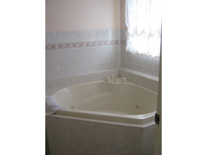 28282 Bruce Highway, Childers QLD 4660