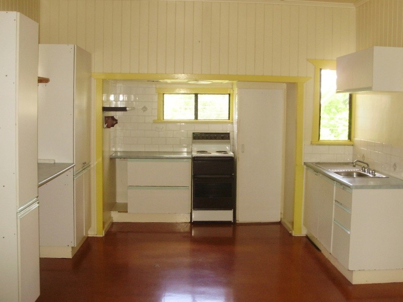 19 West Street, Childers QLD 4660