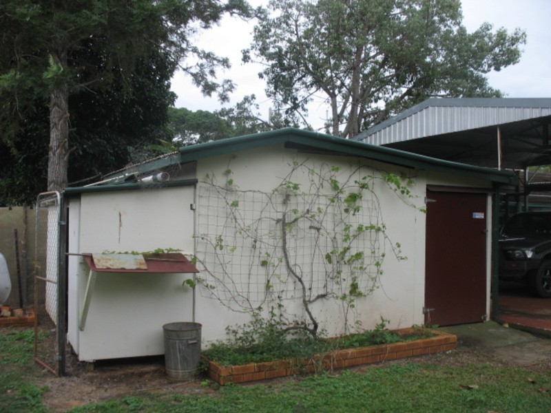 5 Pizzey Street, Childers QLD 4660