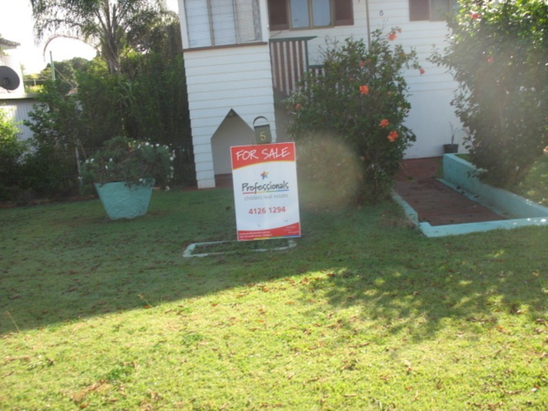 5 Pizzey Street, Childers QLD 4660
