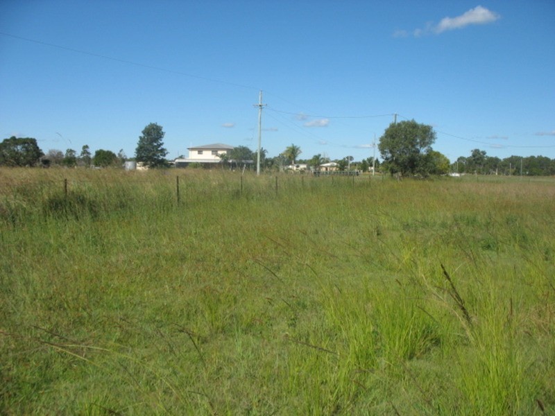 8 River Drive, Buxton QLD 4660