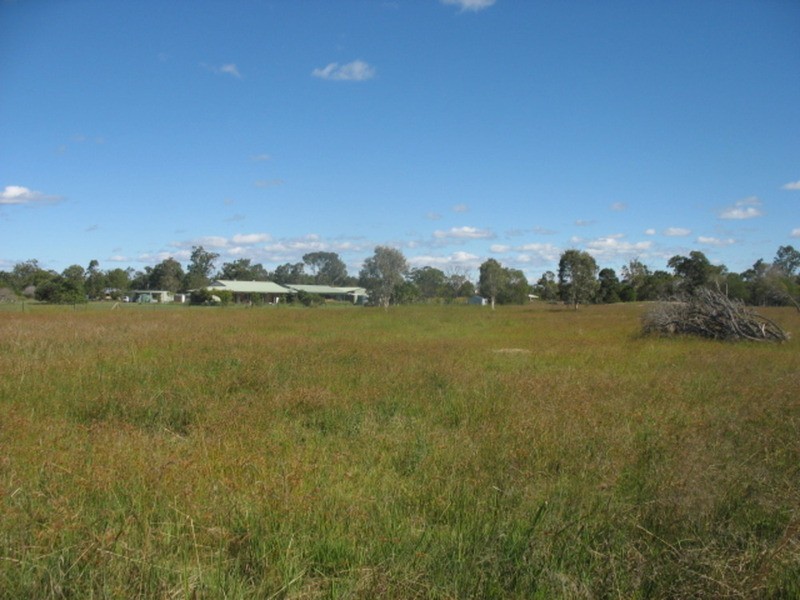 8 River Drive, Buxton QLD 4660