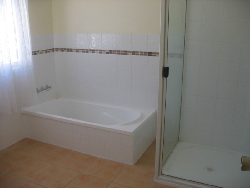 23 Frederick Street, Biggenden QLD 4621