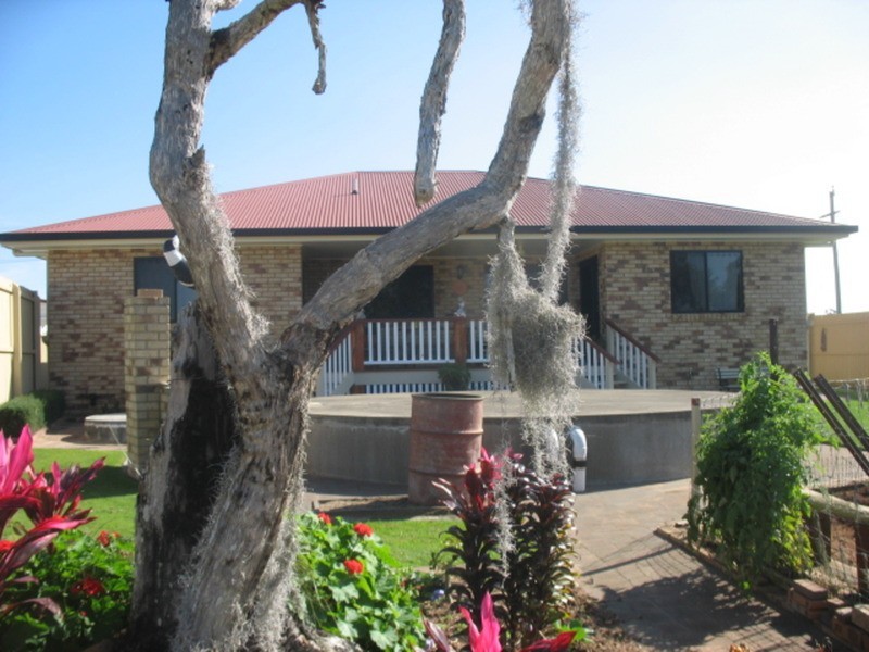16 Watkins Street, Buxton QLD 4660