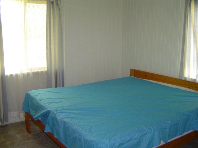 8 Elizabeth Street, Childers QLD 4660