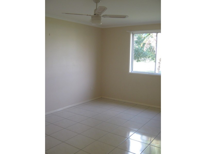 24 Travis Street, Buxton QLD 4660