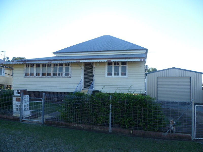 12 Tardent Street, Biggenden QLD 4621