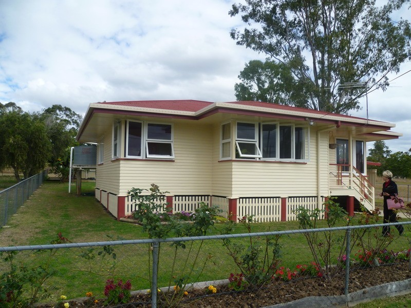 68 Edward Street, Biggenden QLD 4621
