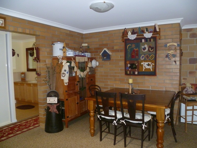 8 Whites Road, Horton QLD 4660