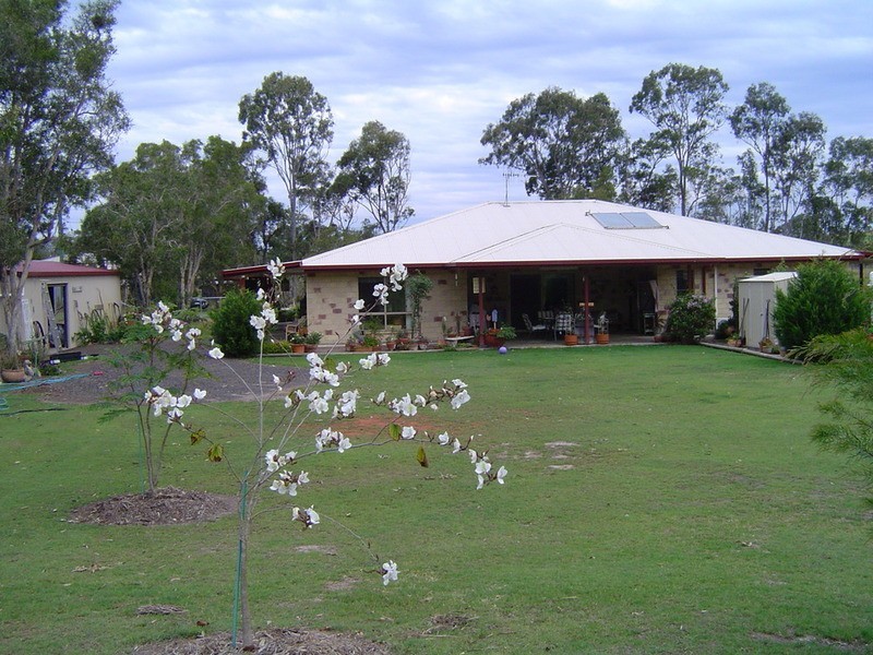 8 Whites Road, Horton QLD 4660