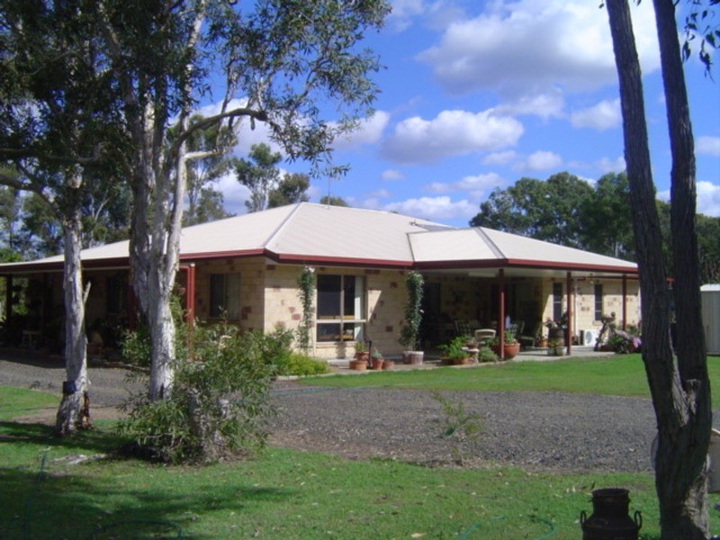 8 Whites Road, Horton QLD 4660