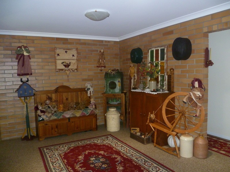 8 Whites Road, Horton QLD 4660