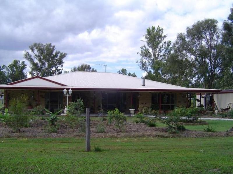 8 Whites Road, Horton QLD 4660