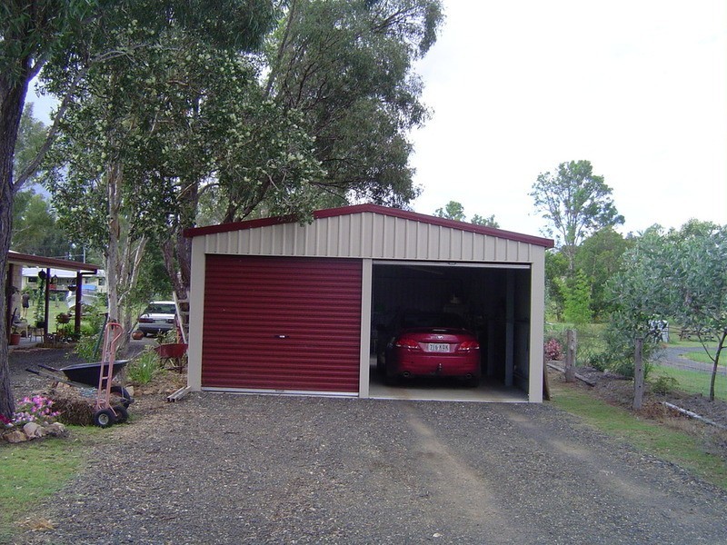 8 Whites Road, Horton QLD 4660