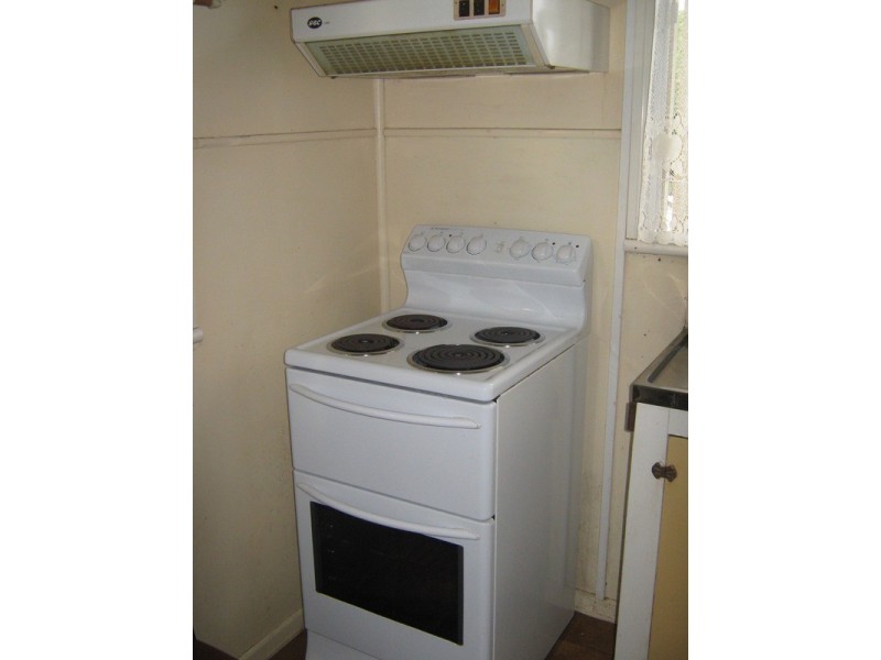 2/4 McIlwraith Street, Childers QLD 4660