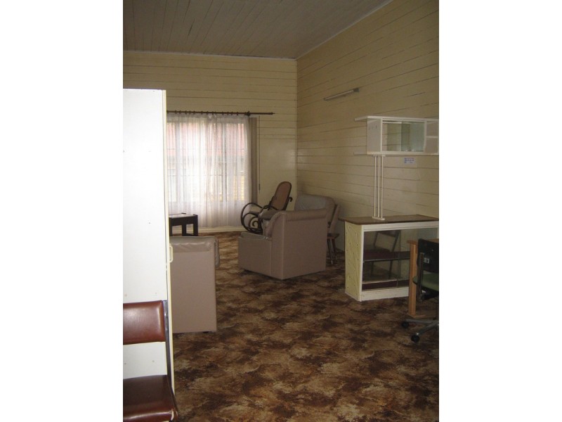 2/4 McIlwraith Street, Childers QLD 4660