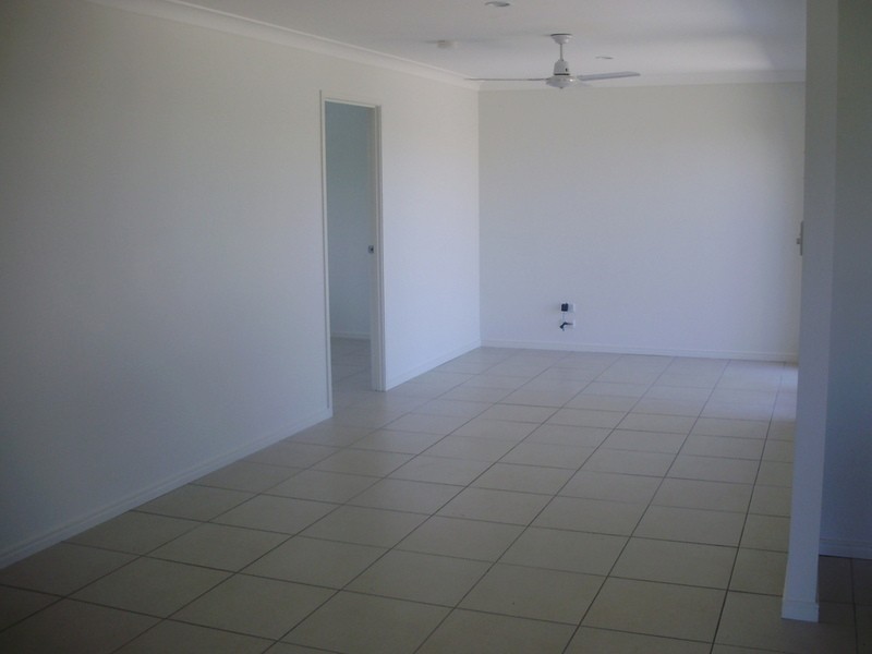14 Hull Street, Buxton QLD 4660