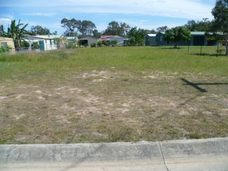 19 Hull Street, Buxton QLD 4660