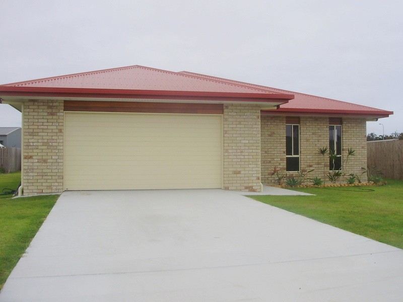 3 Honeyeater Court, Woodgate QLD 4660